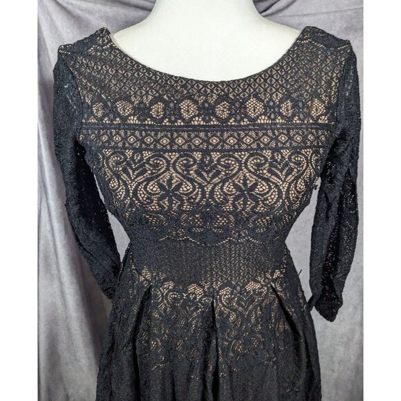 B Darlin Gothic Cream With Black Lace Overlay Knee Length Dress - Picture 8 of 11